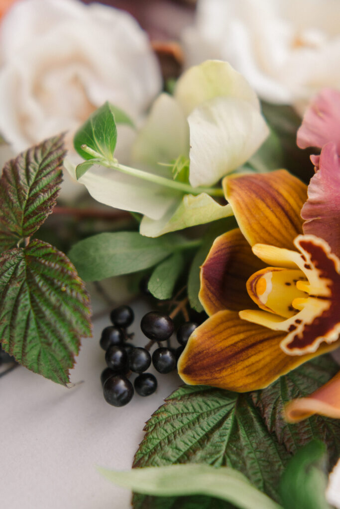 wedding flower blooms 